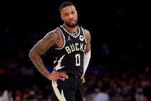 电竞下注-Shams：利拉德预计能在接下来的几周内获得批准 恢复篮球活动