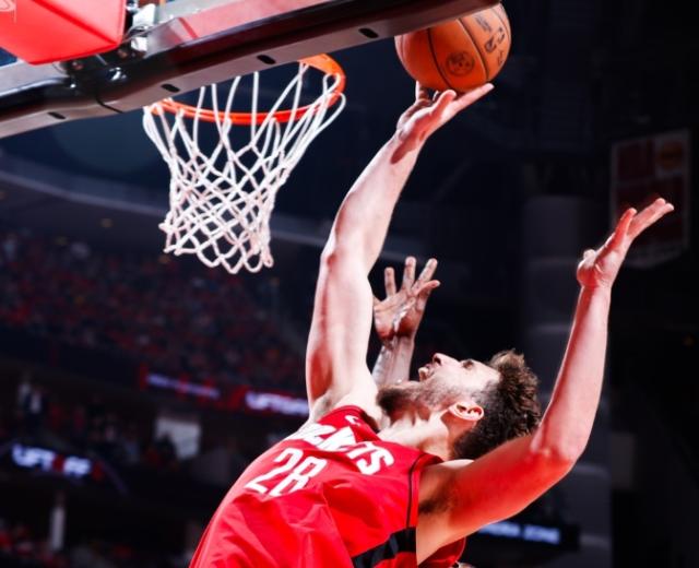 赛程安排-防守拉满进攻低迷 火箭想扭转局势不能一条腿走路