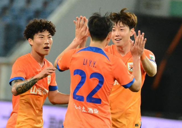 LOL全球总决赛2025-崔康熙迎执教50场里程碑 泰山悄然追赶第一集团